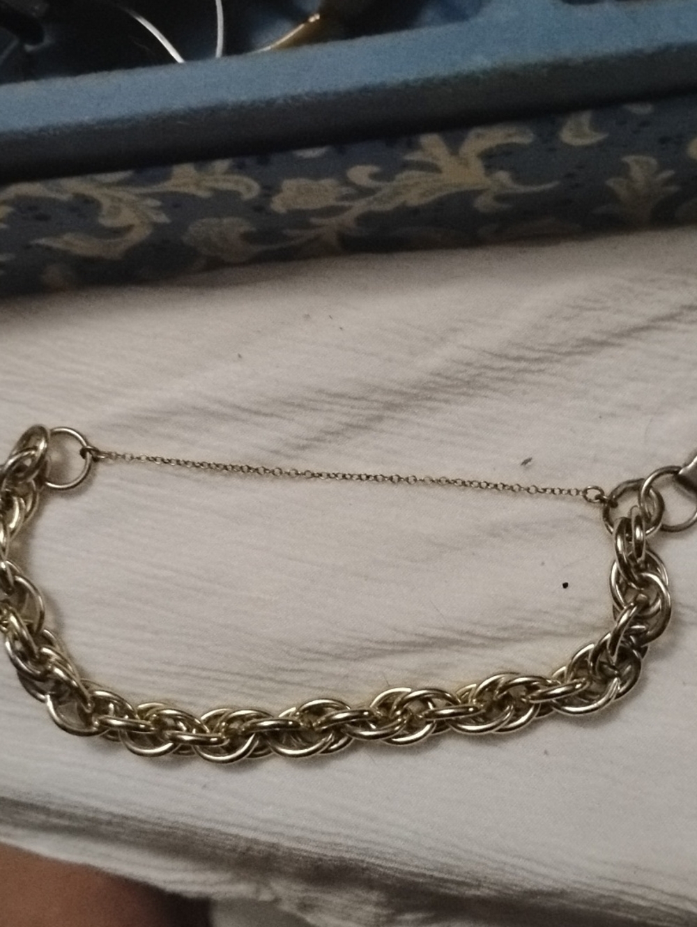 Source Unknown Gold Chain Link Bracelet for Women